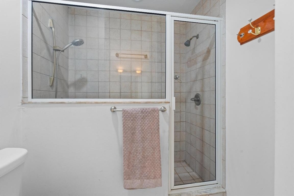 4921 Ne 23rd Avenue - Photo 18