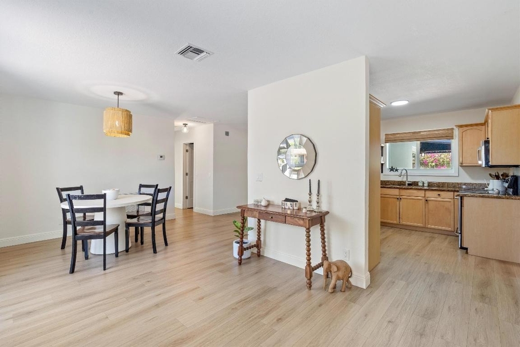 4921 Ne 23rd Avenue - Photo 5