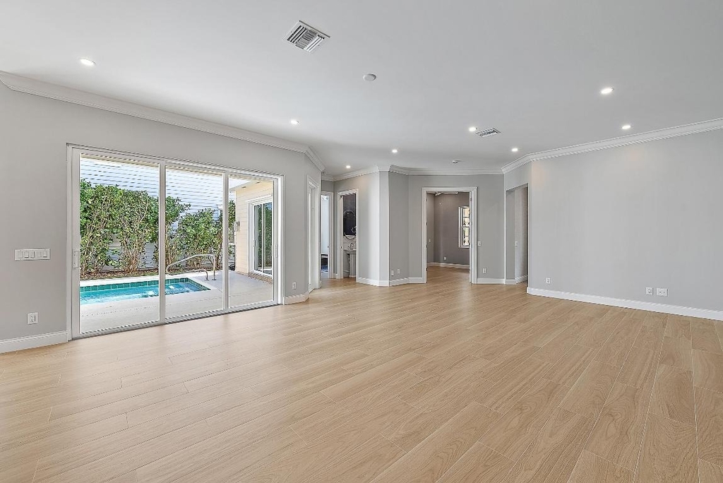248 Honeysuckle Drive - Photo 5