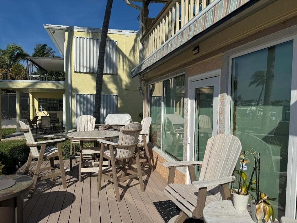 409 Fernandina Street - Photo 14