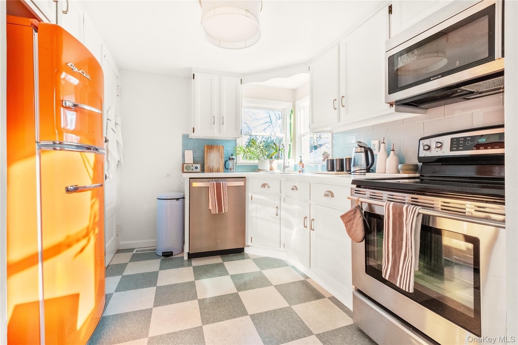 47 Station Road - Photo 3