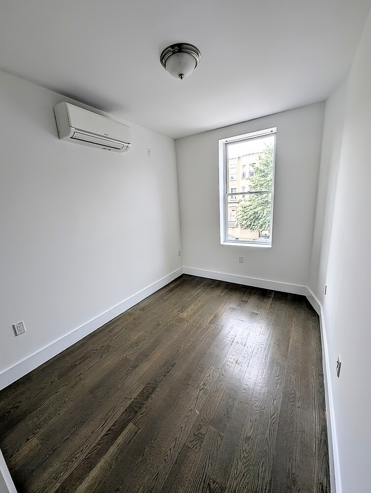 1661 Nostrand Avenue - Photo 7