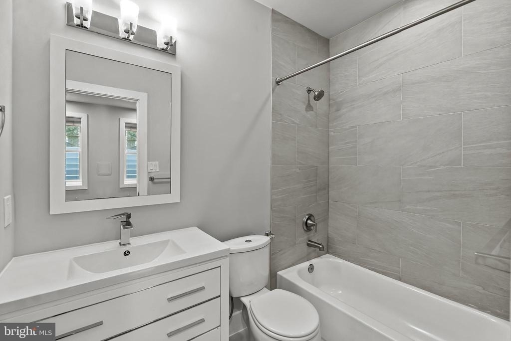 2616 Garfield Street Nw - Photo 8