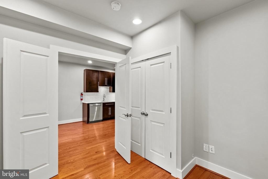 2616 Garfield Street Nw - Photo 15