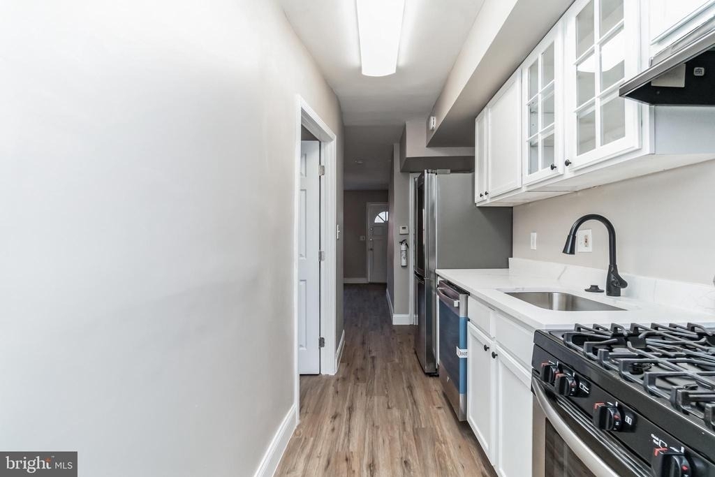 1515 1st Street Sw - Photo 4