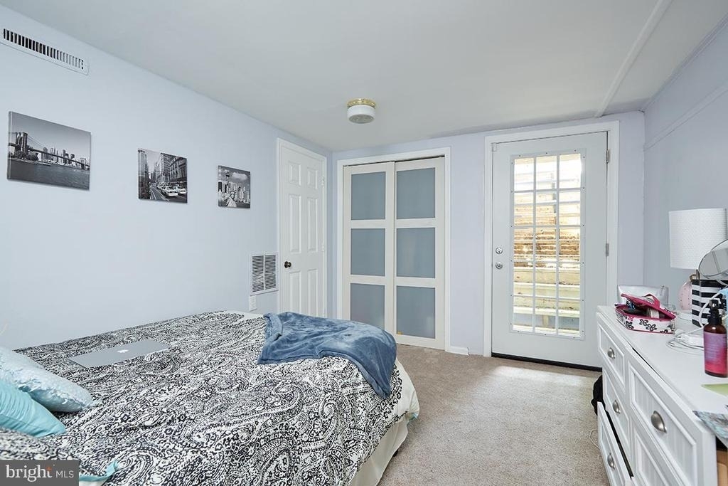 1331 35th Street Nw - Photo 3