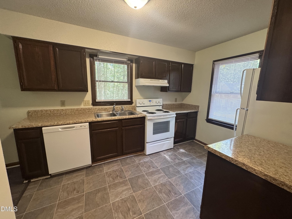 5112 Vann Street - Photo 1