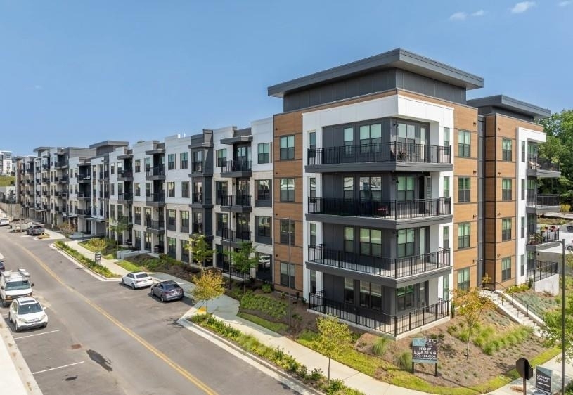 1400 Laurel Crossing Parkway - Photo 16