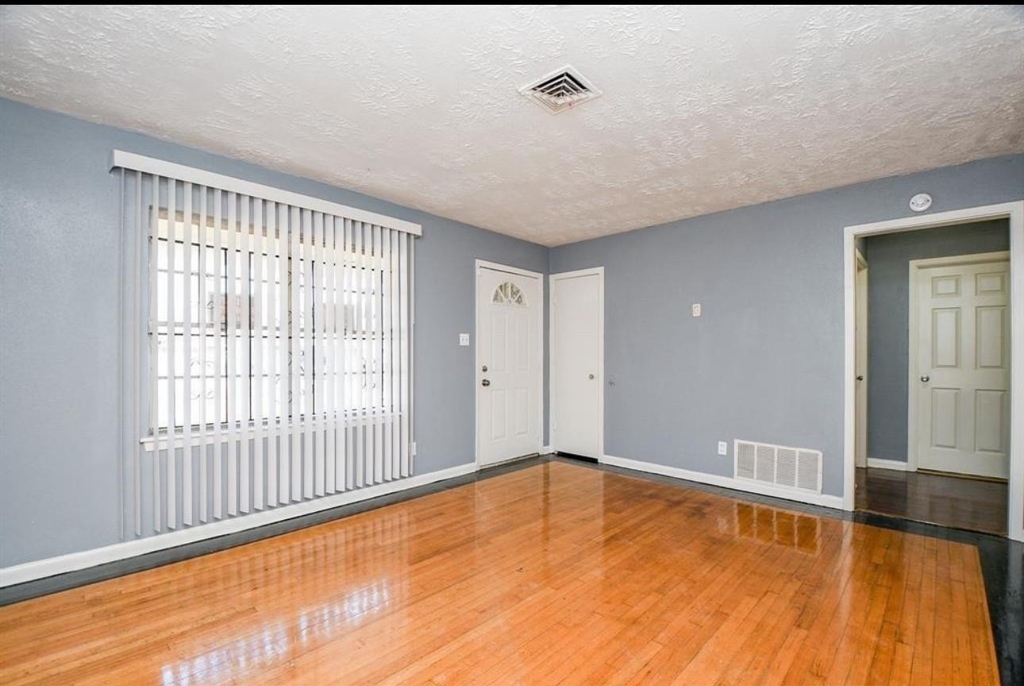 5510 Ricky Street - Photo 6