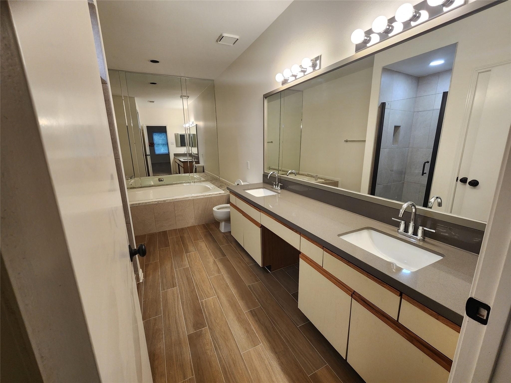 3130 Holly Hall Street - Photo 9