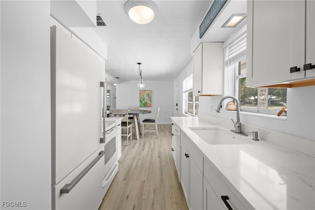 1661 Coronado Road - Photo 5