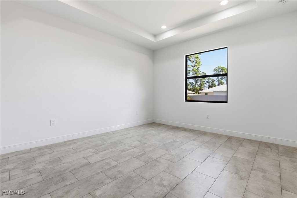 1087 Rugby Lane - Photo 6