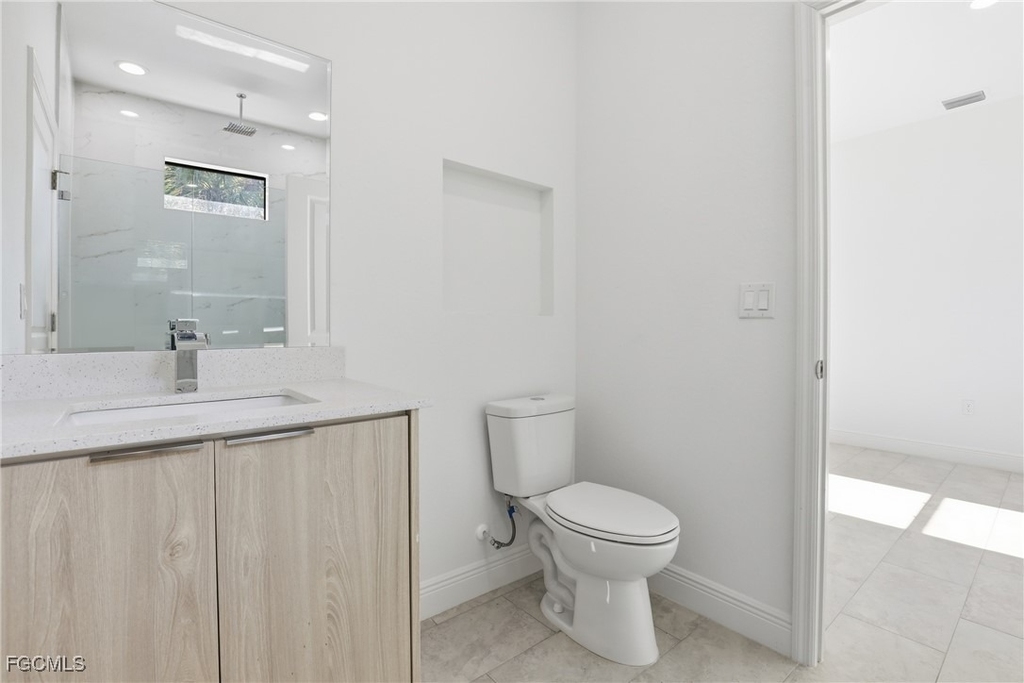 1087 Rugby Lane - Photo 15
