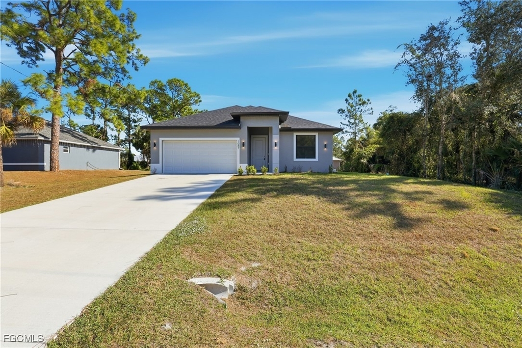 1087 Rugby Lane - Photo 0