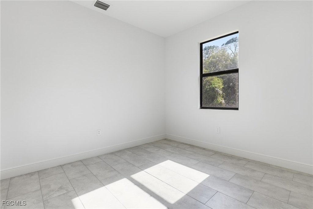 1087 Rugby Lane - Photo 13