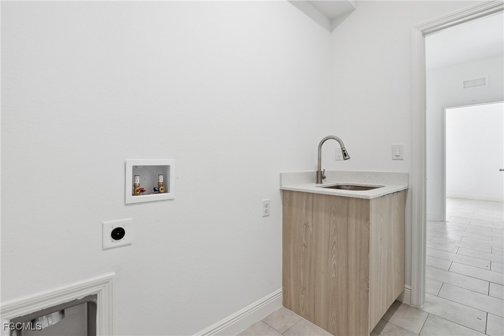 1087 Rugby Lane - Photo 17