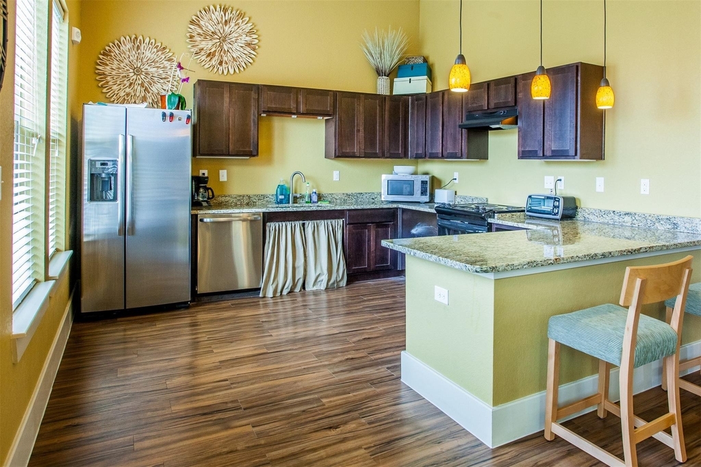 2725 Leopard Street - Photo 8