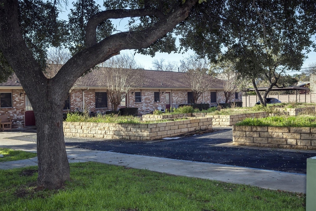 8219 Perrin Beitel Road - Photo 8