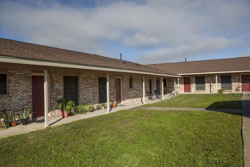 8219 Perrin Beitel Road - Photo 0