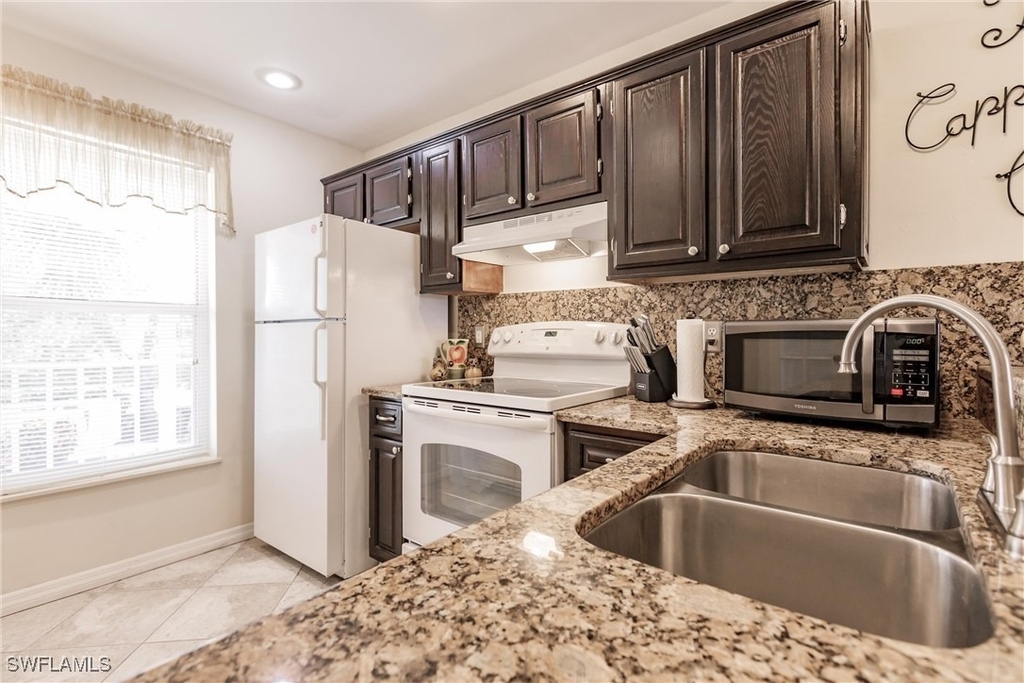 1315 Mainsail Drive - Photo 2