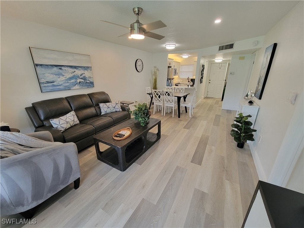 200 Forest Lakes Boulevard - Photo 0