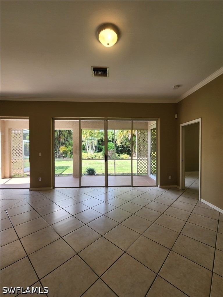 11082 Lakeland Circle - Photo 6