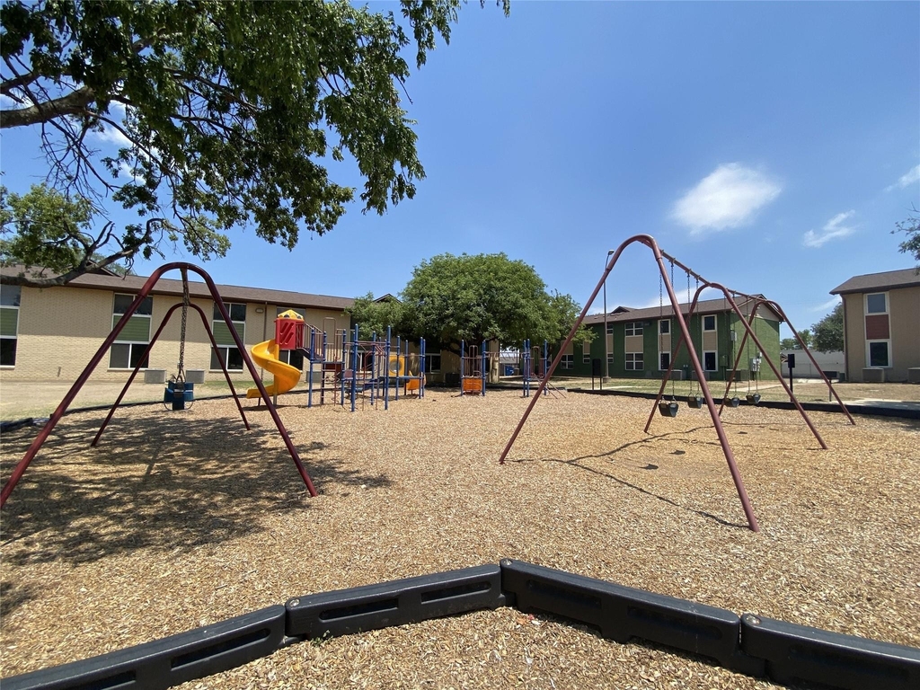 2330 Austin Highway - Photo 13