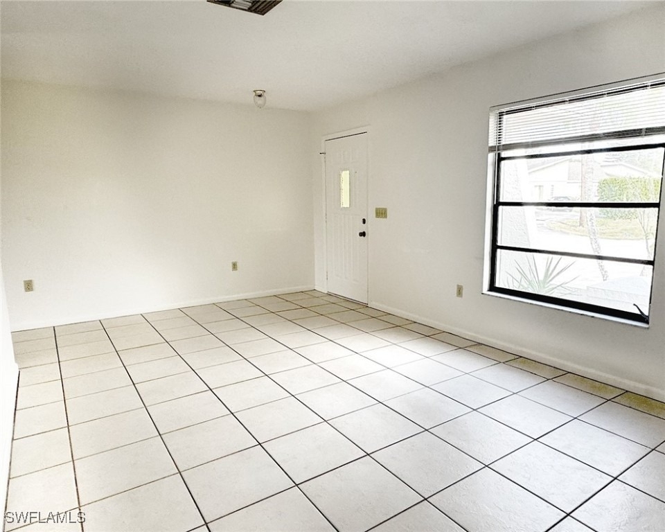 699 110th Avenue N - Photo 4