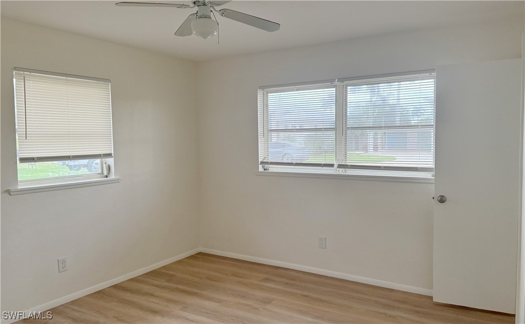 757 95th Avenue N - Photo 5