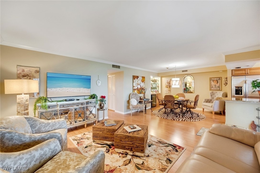 3500 Gulf Shore Boulevard N - Photo 2