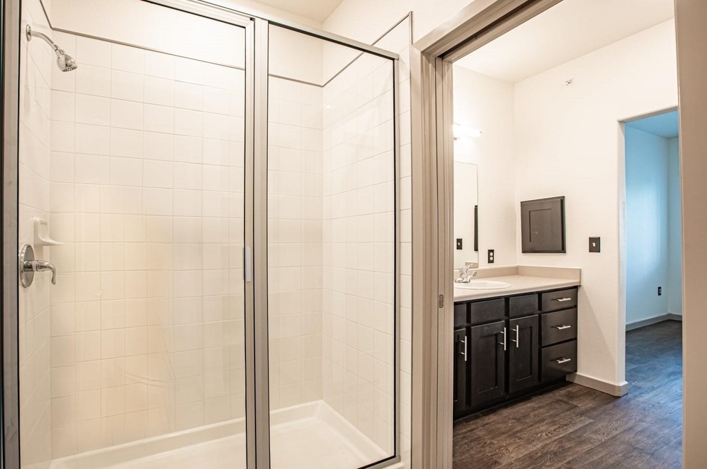 1515 Roosevelt Avenue - Photo 7