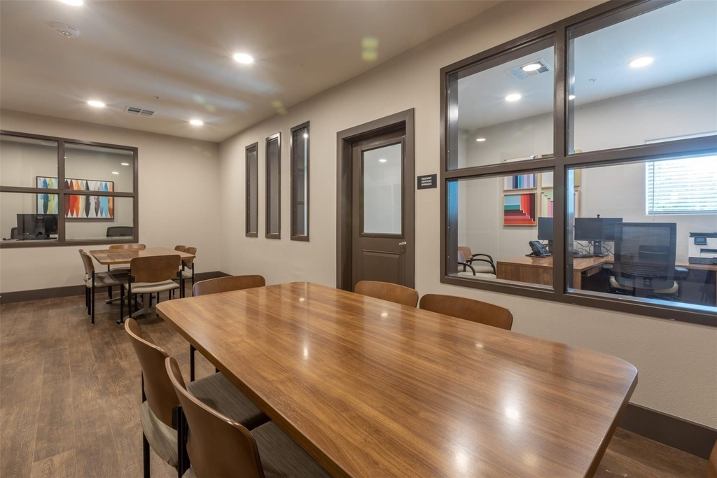 1515 Roosevelt Avenue - Photo 14