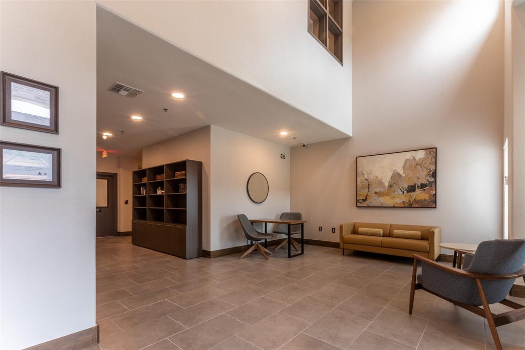 1515 Roosevelt Avenue - Photo 13