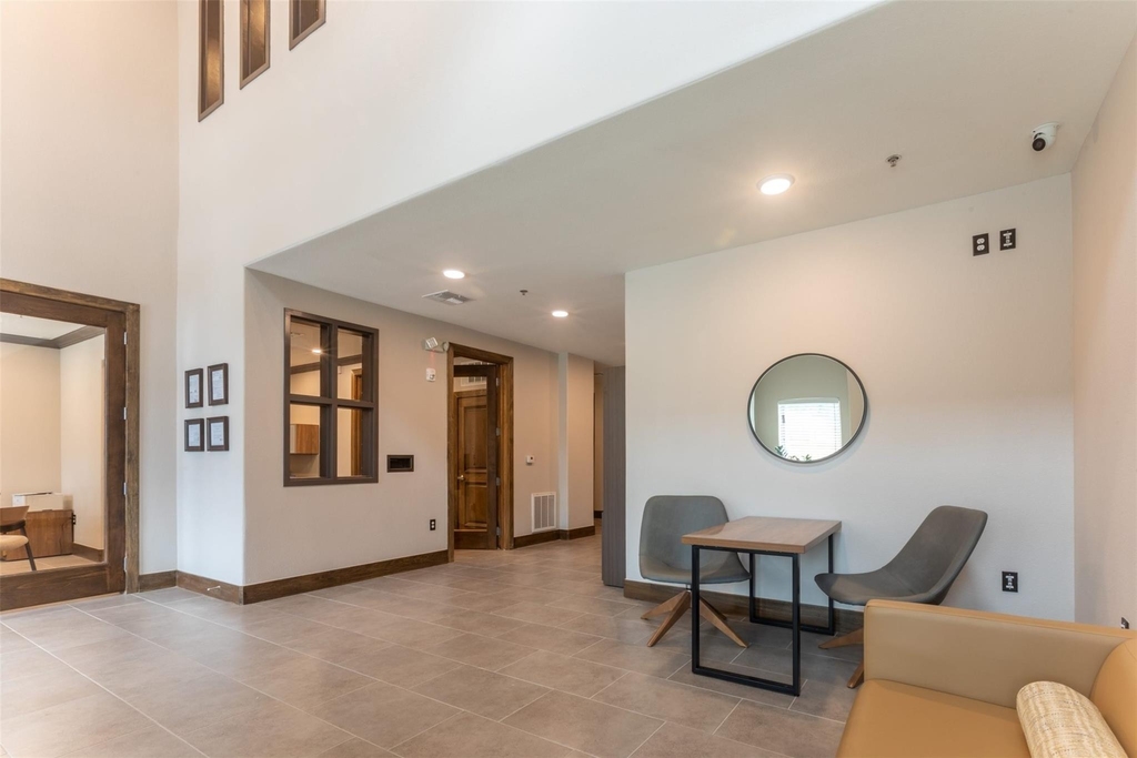 1515 Roosevelt Avenue - Photo 12