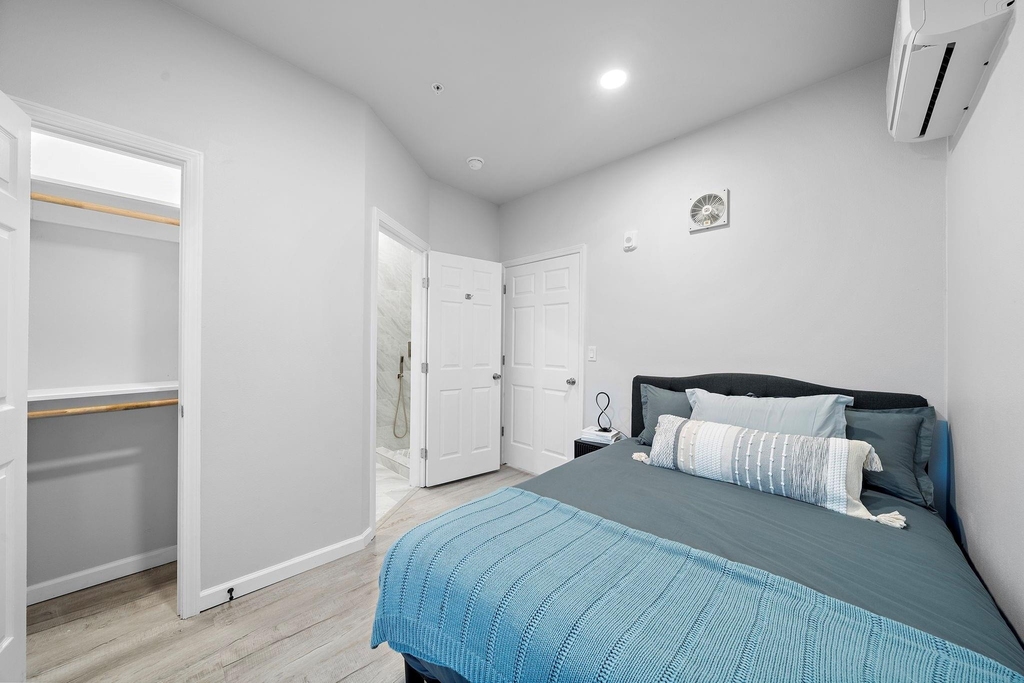 803 Avenue K Unit C, F, G, H - Photo 7