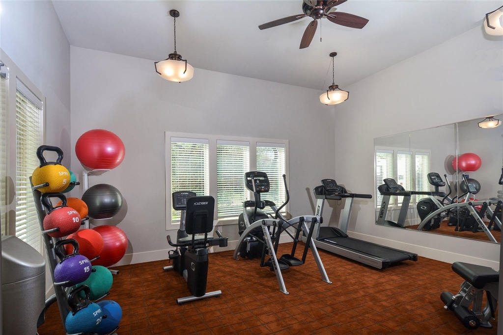 10148 Culebra Road - Photo 8