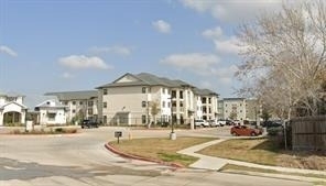 5502 Henderson St - Photo 4