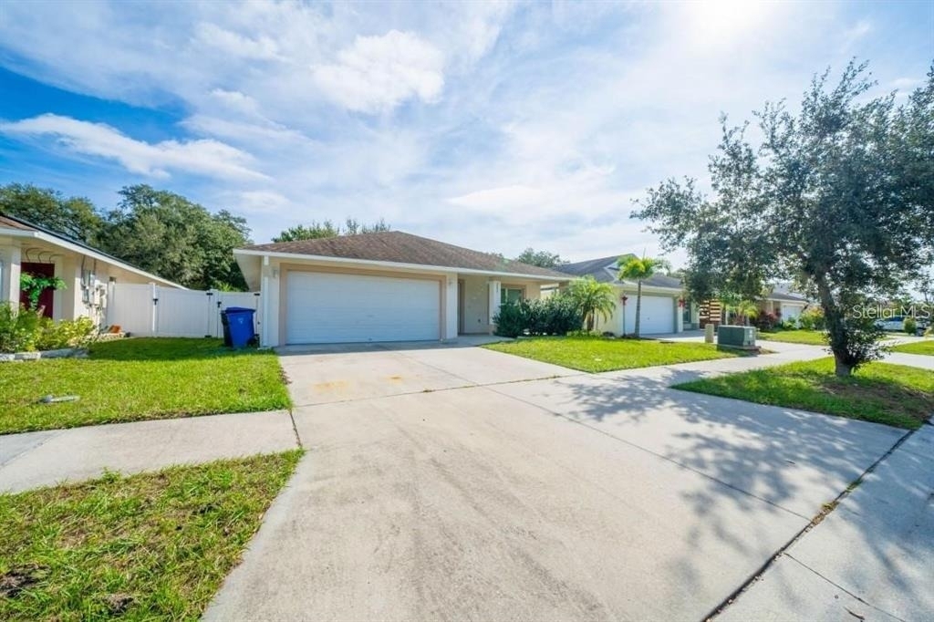 2025 Peaceful Palm Street - Photo 2