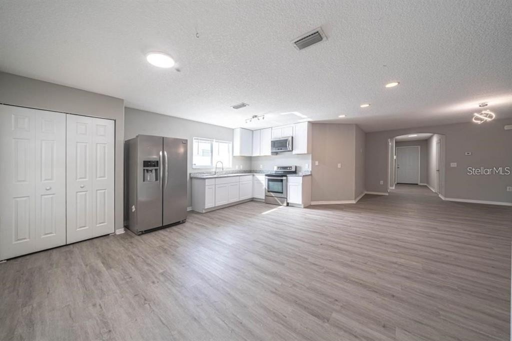2025 Peaceful Palm Street - Photo 8