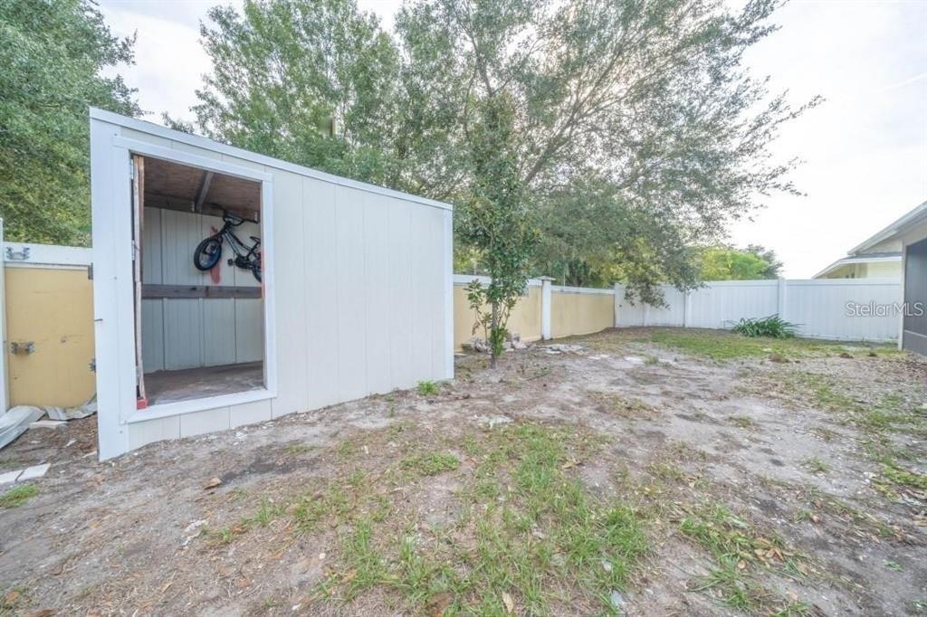 2025 Peaceful Palm Street - Photo 17