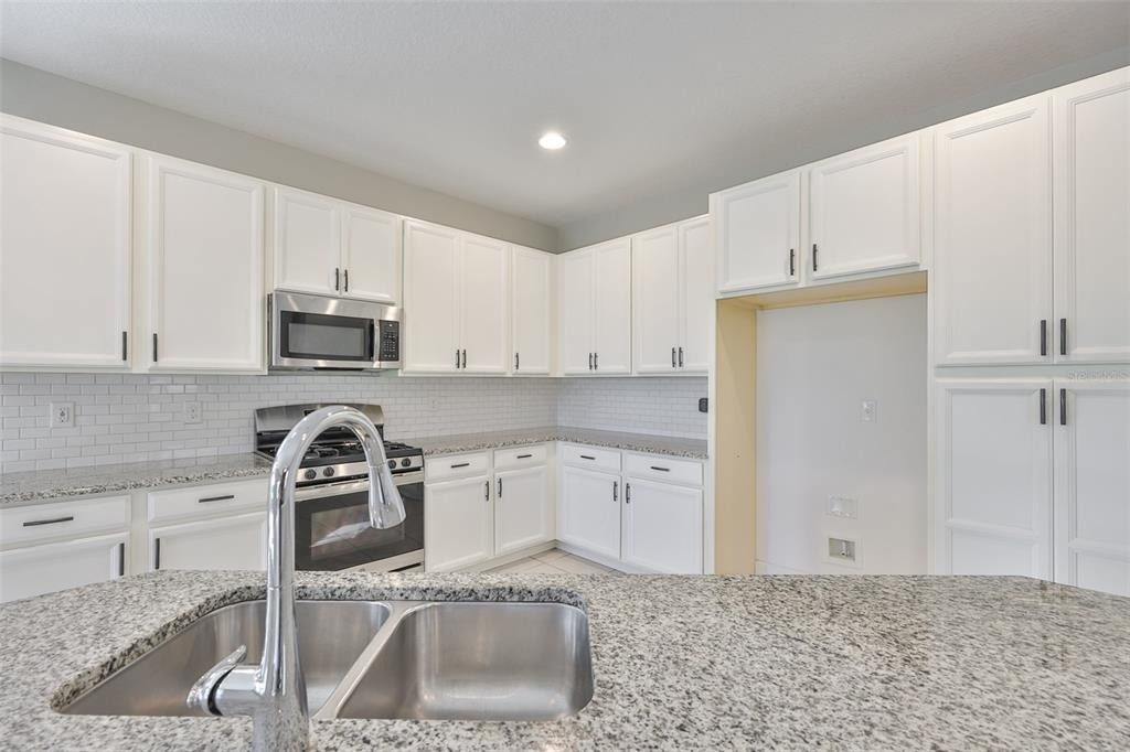 6207 Voyagers Place - Photo 12