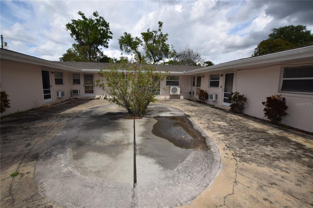 1031 Royal Palm Avenue - Photo 3