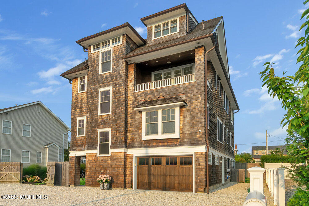 985 Ocean Avenue - Photo 148
