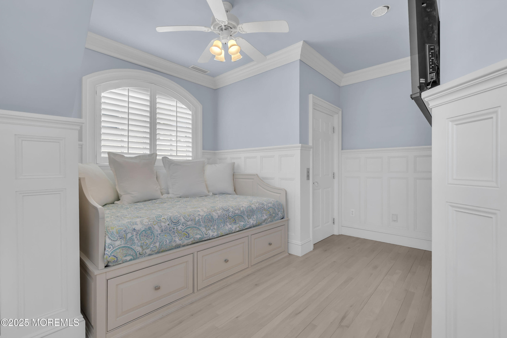 814 1st Avenue - Photo 16