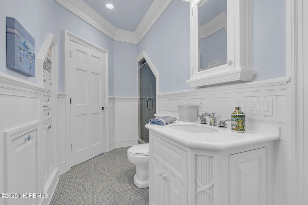 814 1st Avenue - Photo 18