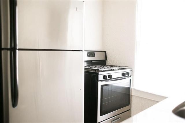 4107 Herschel Avenue - Photo 6