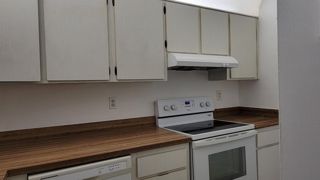 3712 N University Drive - Photo 6