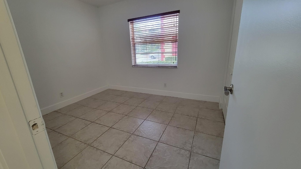 3712 N University Drive - Photo 12