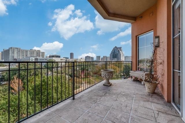 3535 Gillespie Street - Photo 6