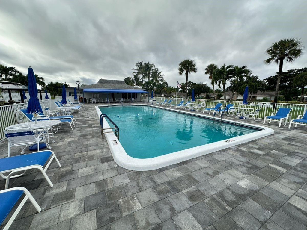1152 Circle Drive - Photo 9